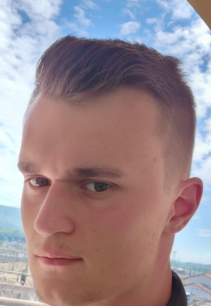 Profil von Safy